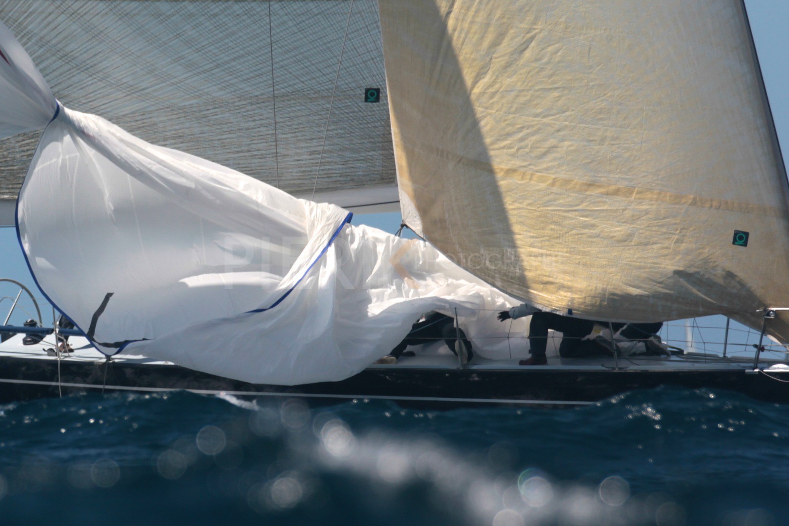 On ramène le spi sur Bella Donna