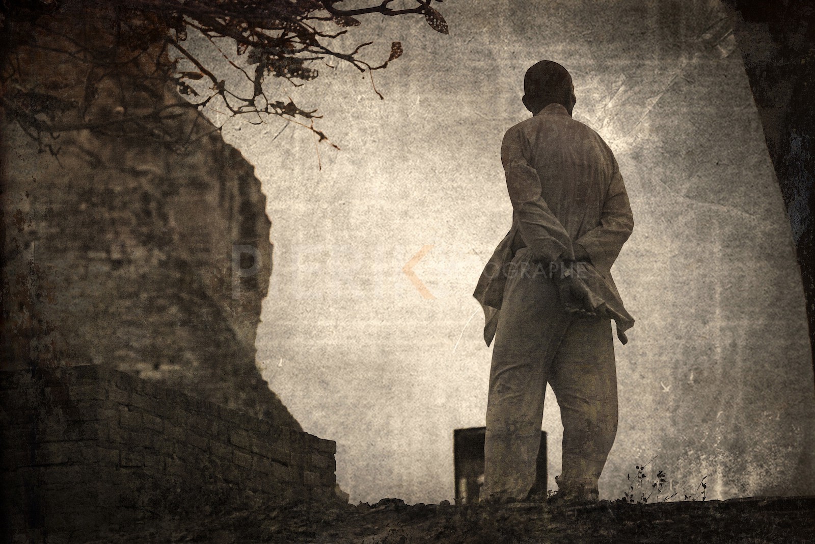 Moine, temple Cham, Phan Thiet Moine, temple Cham, Phan Thiet