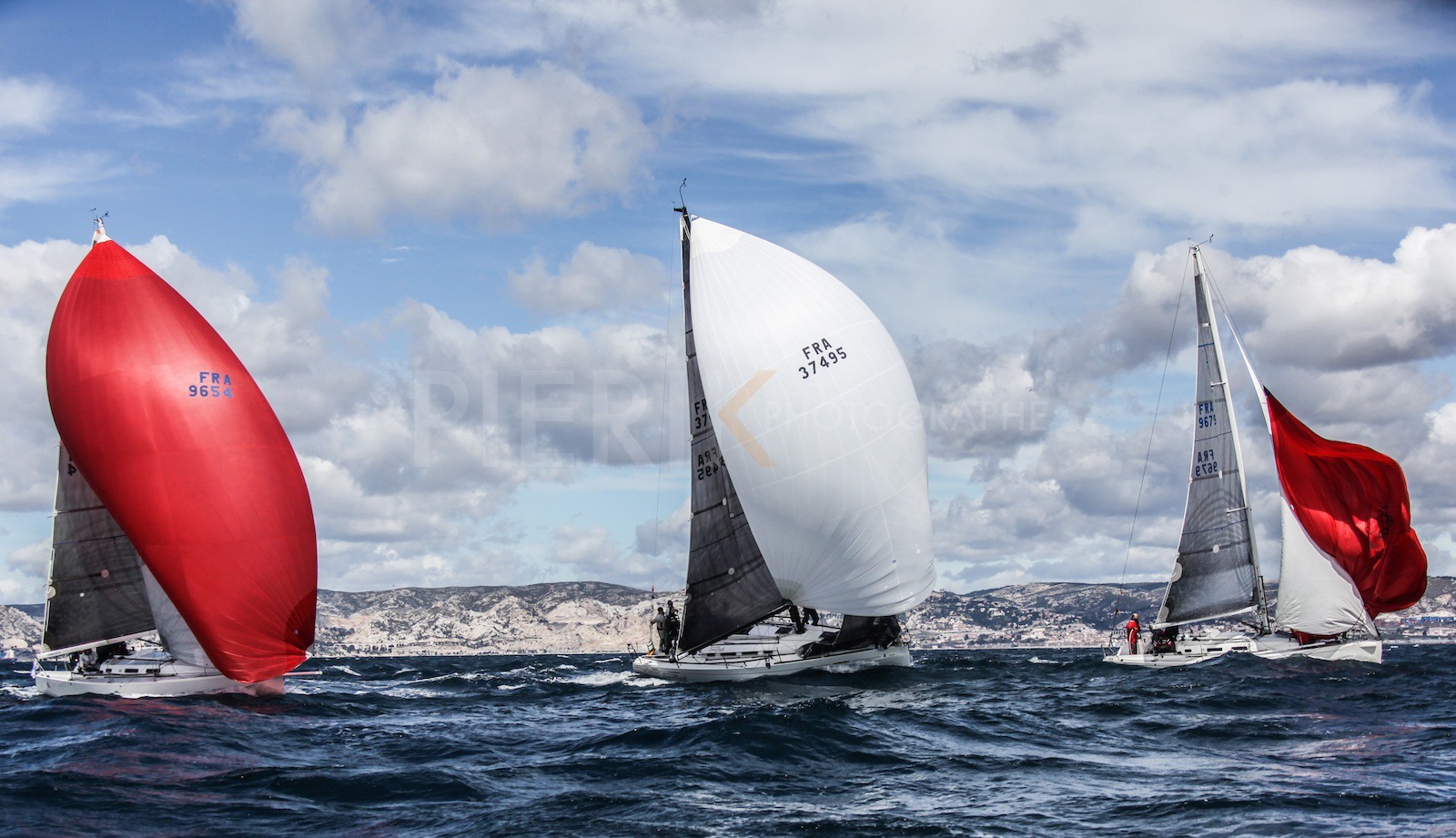 Jet Lag, Tahina, Miss Juju