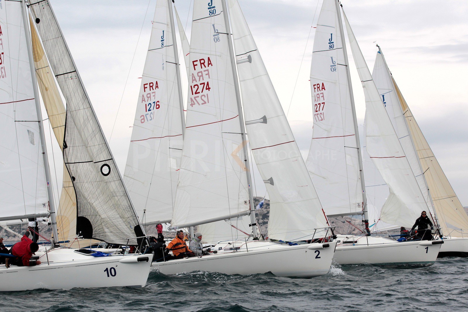 Avant le départ des J80