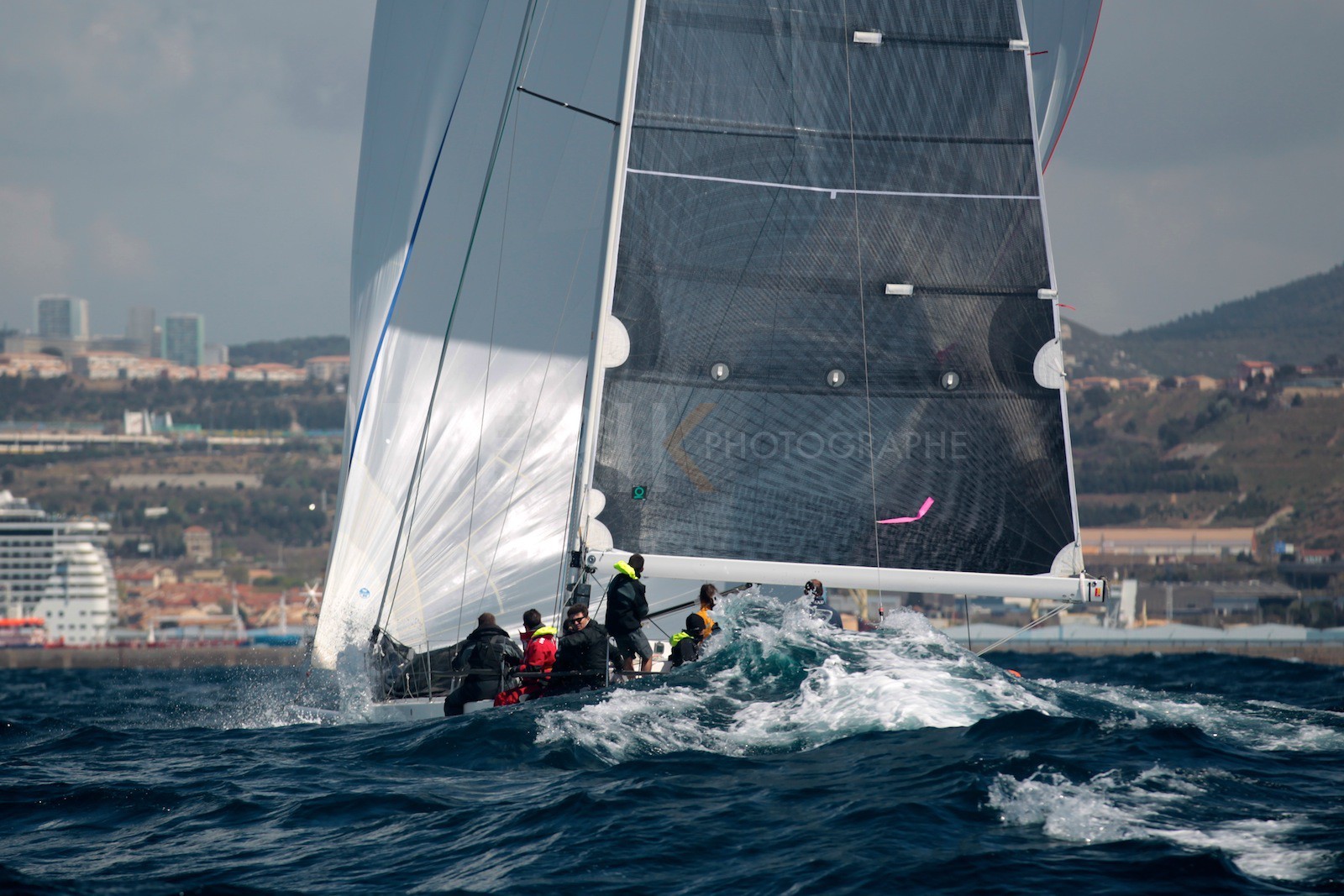 Noisy Oyster sous spi