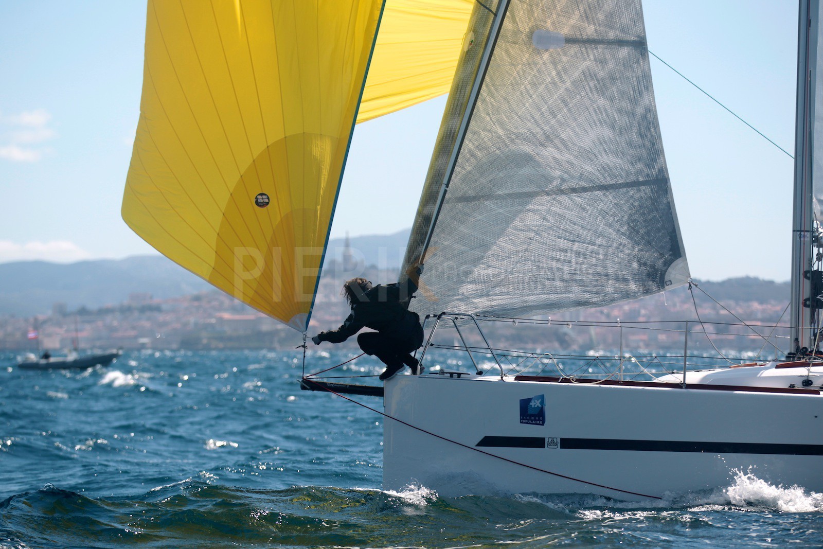 Le numéro largue le spi