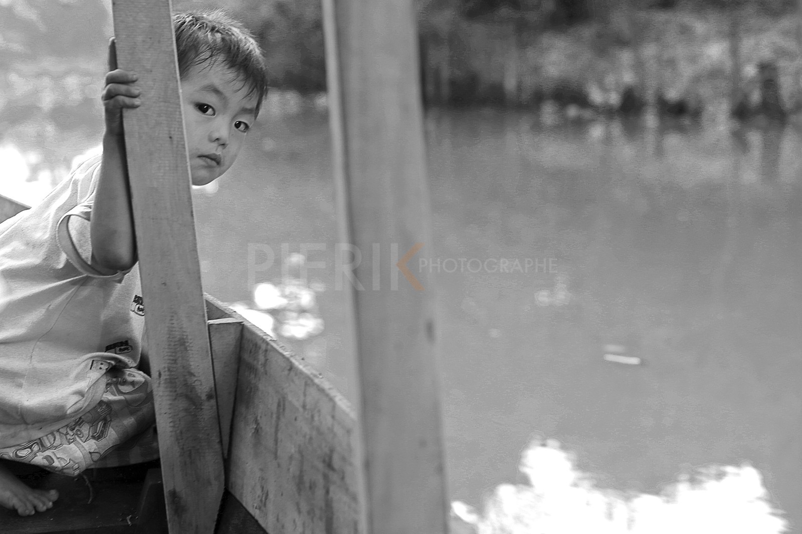Enfant sur le Mékong