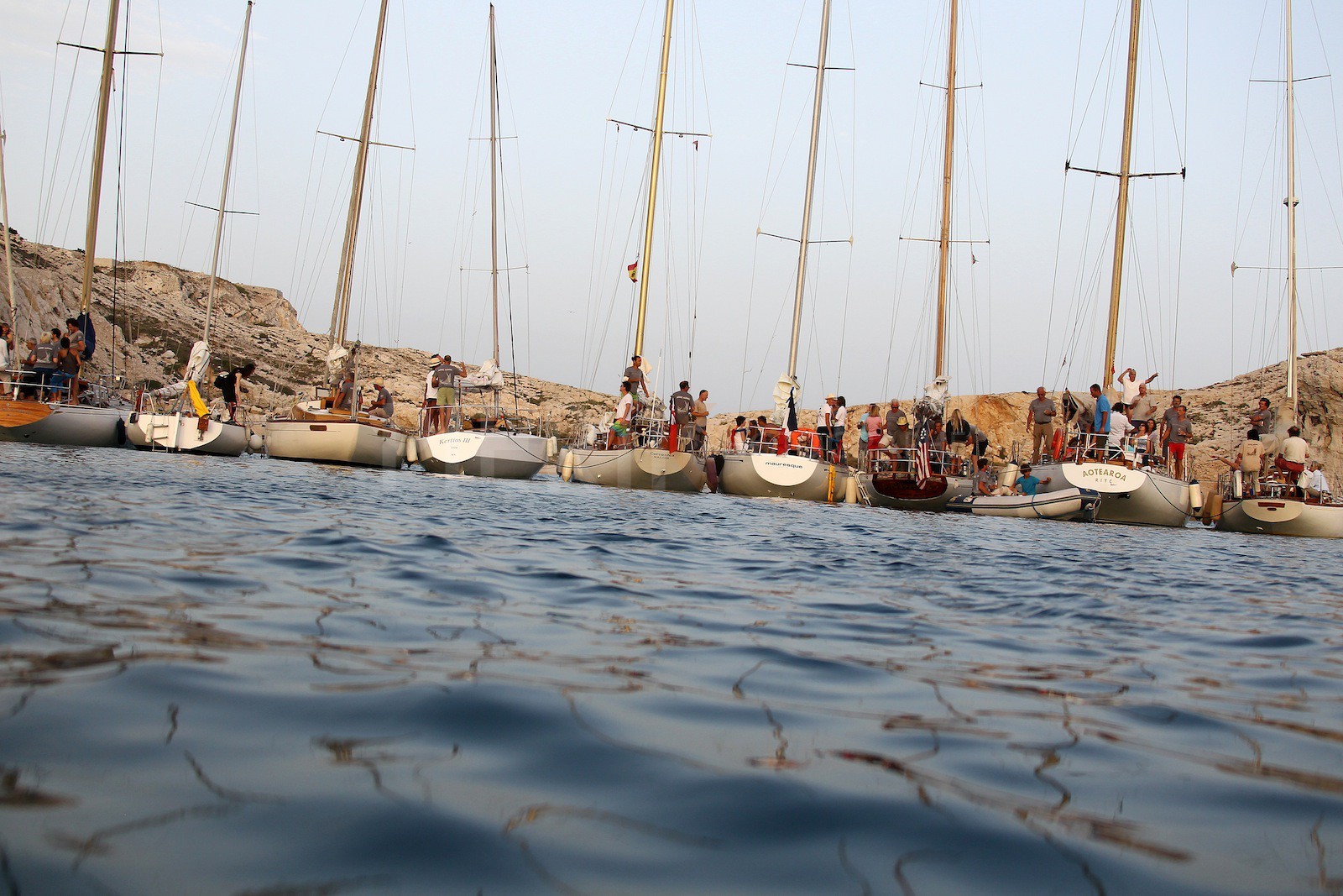 Au mouillage dans une calanque du Frioul