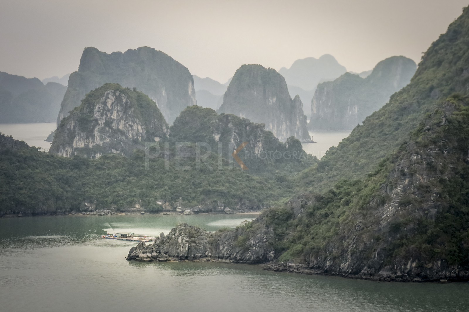 Halong bay-7.jpg