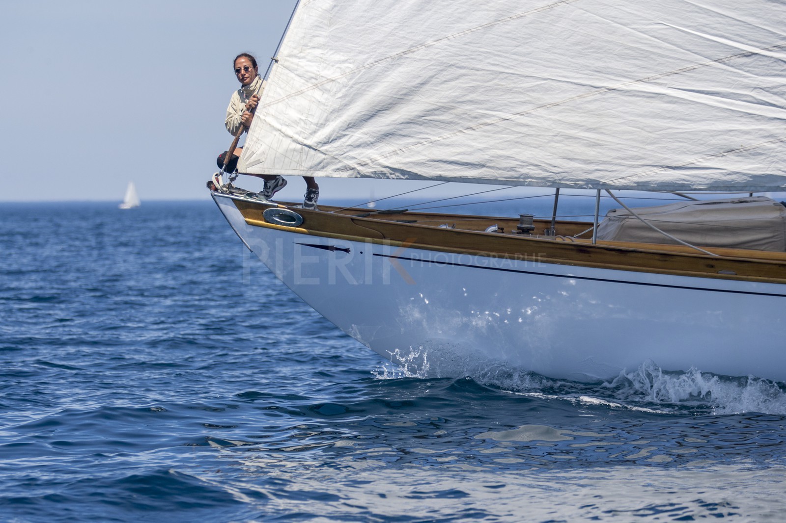 A29X9350.jpg