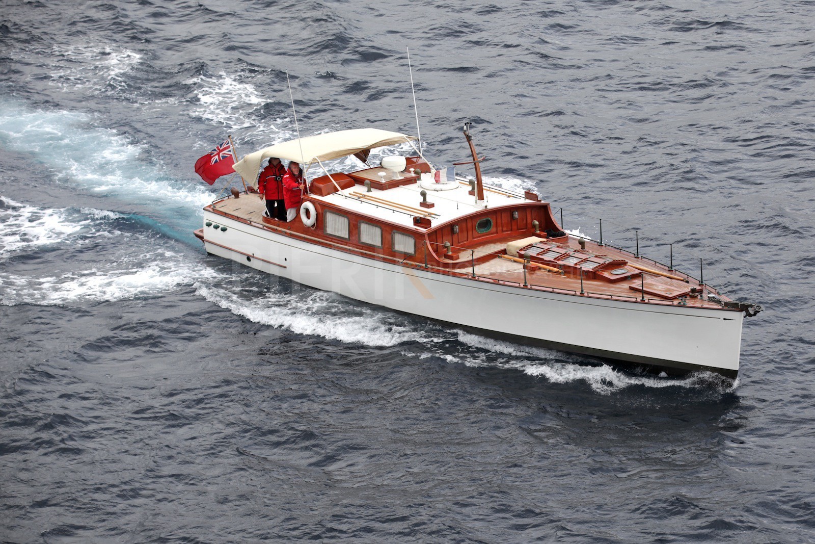 Yacht motor Allegiance